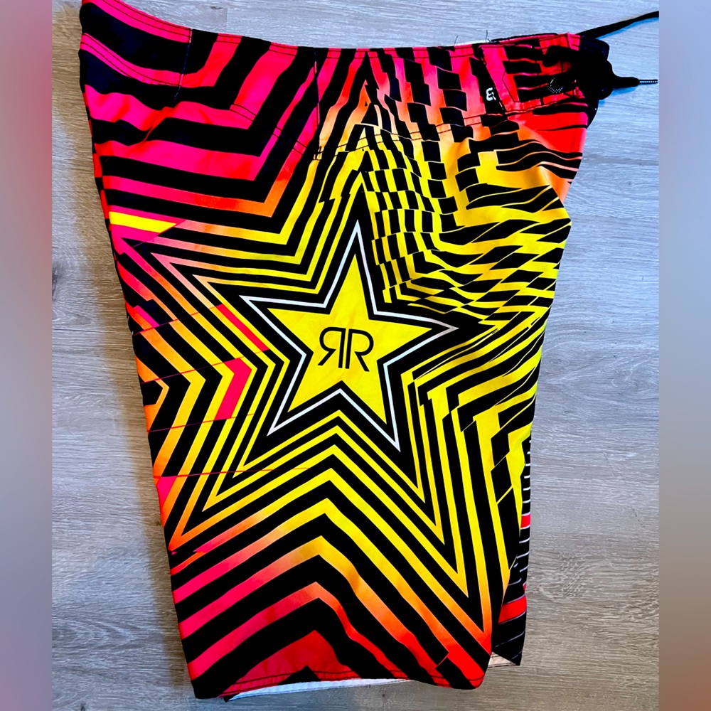Mens Fox Racing size 34 board shorts